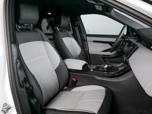 New 2026 White Land Rover Hoxton Edition image 3