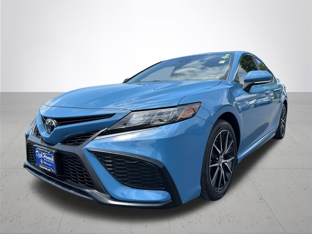 2024 Toyota Camry SE
