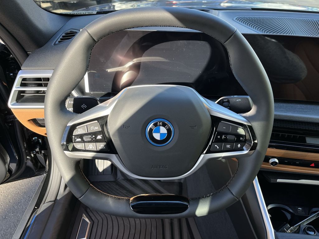 2025 BMW i4 xDrive40 14