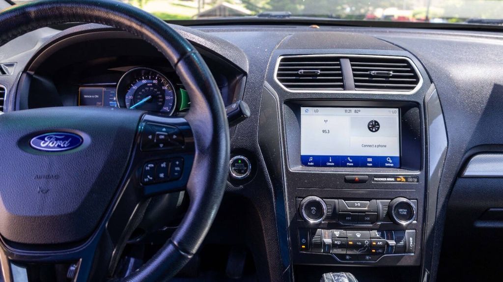 Used 2018 Ford Explorer XLT 4D Sport Utility