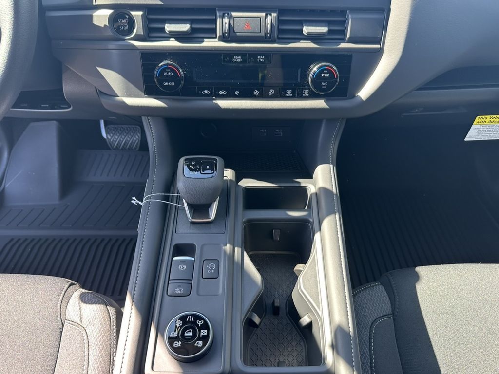 2025 Nissan Pathfinder S