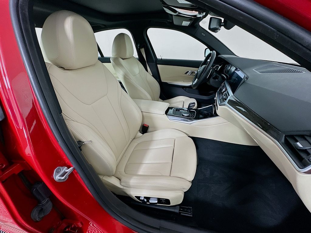 Thumbnail: 2021 BMW 3 Series - 29