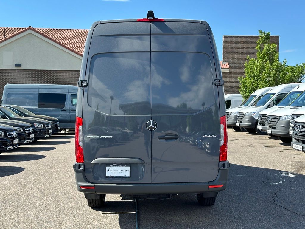 2024 Mercedes-Benz Sprinter 2500 Cargo 170 WB 4