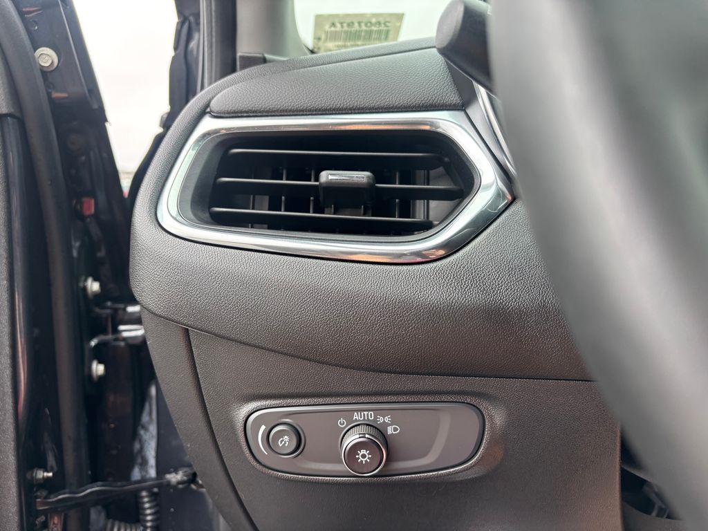 Used Car 2023 Chevrolet Equinox  Lt For Sale Under $25,000 In Austin, Texas