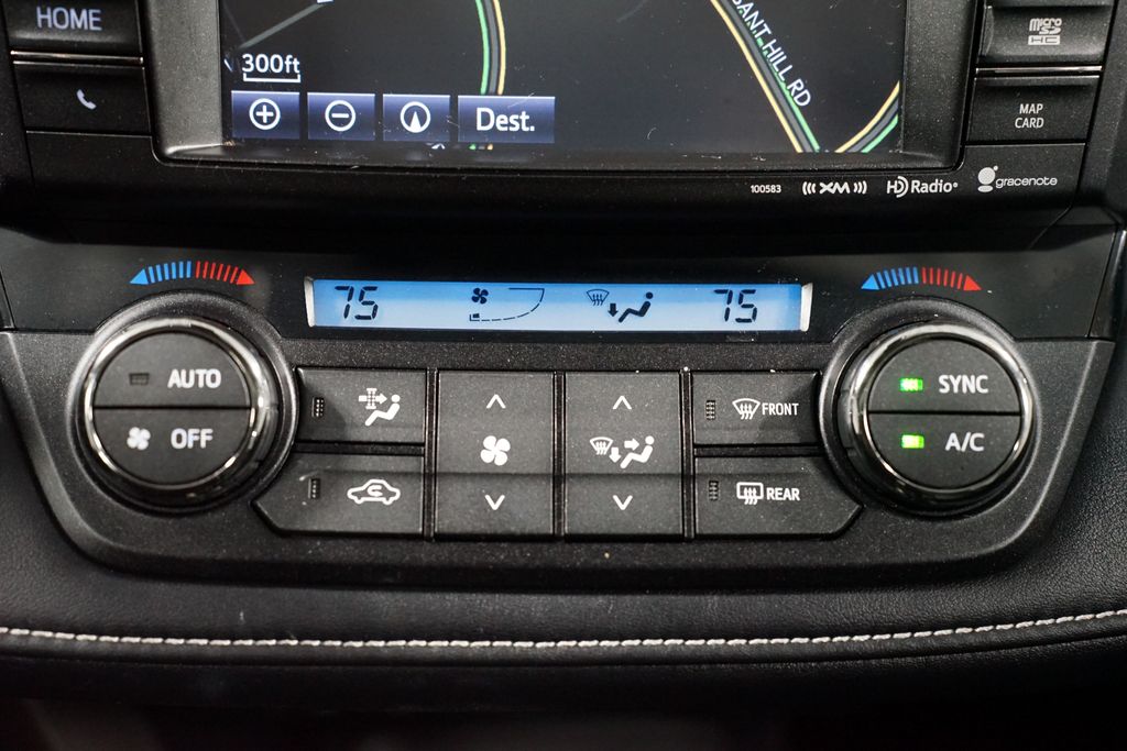 Thumbnail: 2017 Toyota RAV4 - 20