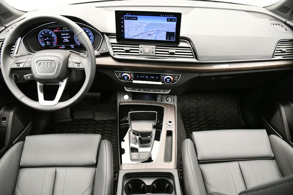 Thumbnail: 2025 Audi Q5 - 20