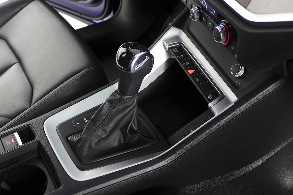 Thumbnail: 2022 Audi Q3 - 15