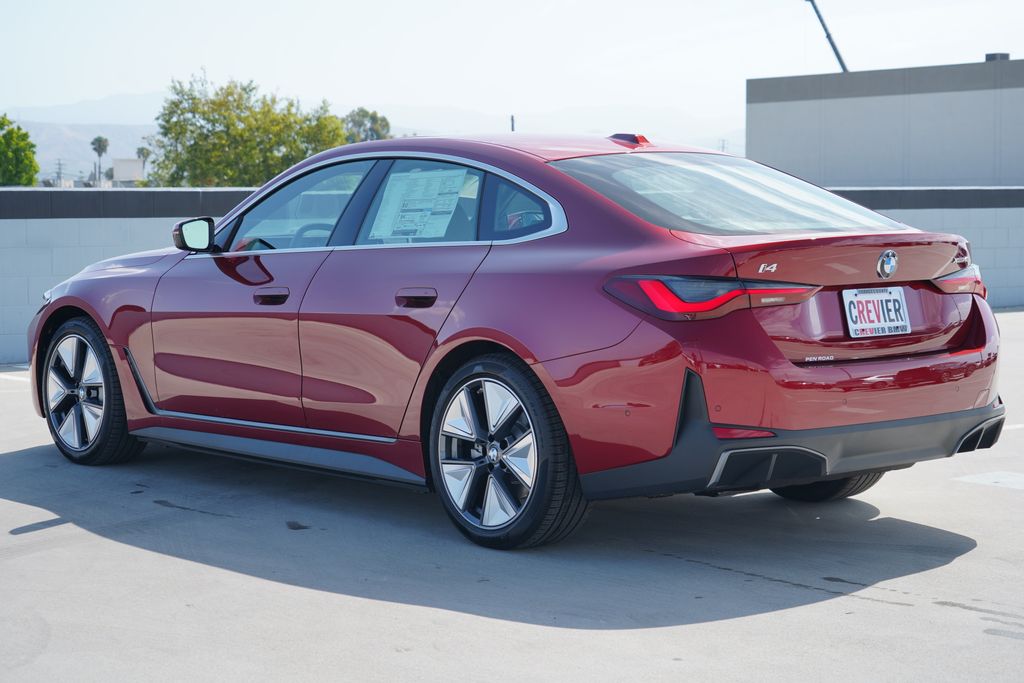 Thumbnail: 2026 BMW i4 - 7