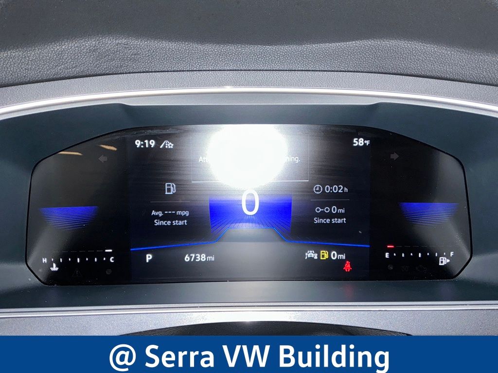 Certified Used 2024  Volkswagen 2.0T SE image 24