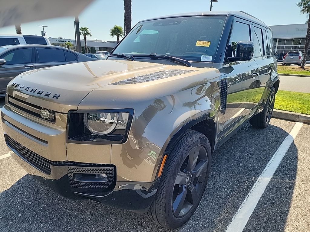 2024 Land Rover Defender 110 P400 X-Dynamic SE AWD