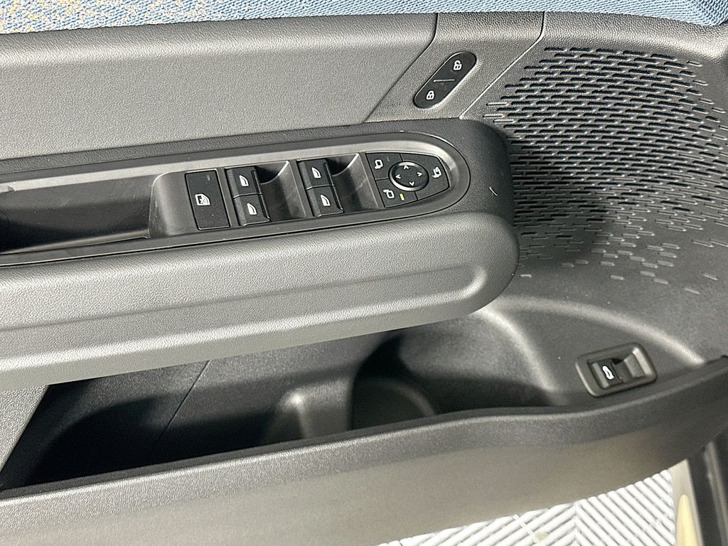 Thumbnail: 2025 MINI Cooper Countryman - 17