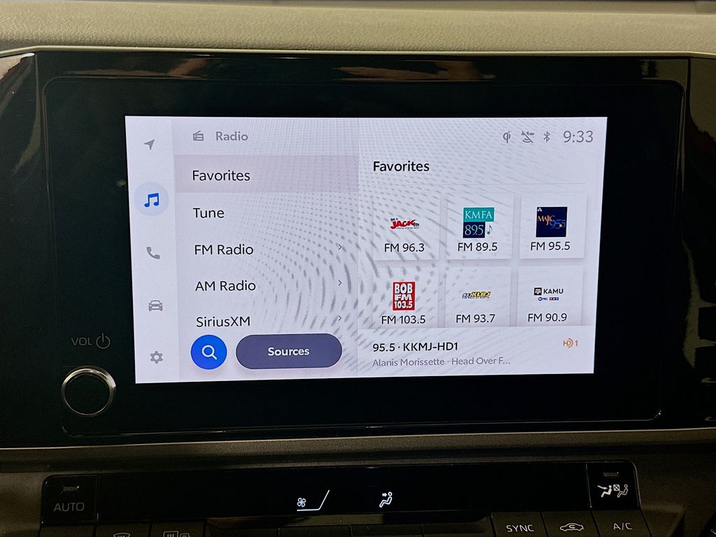 Thumbnail: 2025 Toyota Camry - 15