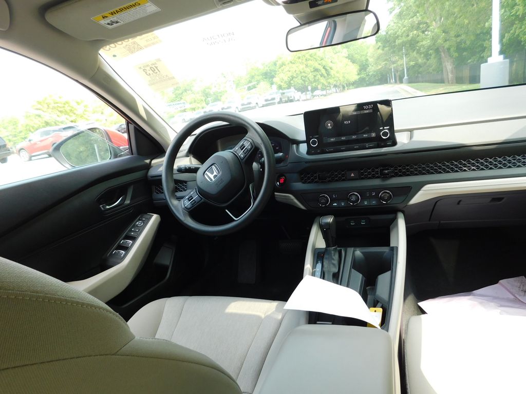 2023 Honda Accord LX 6