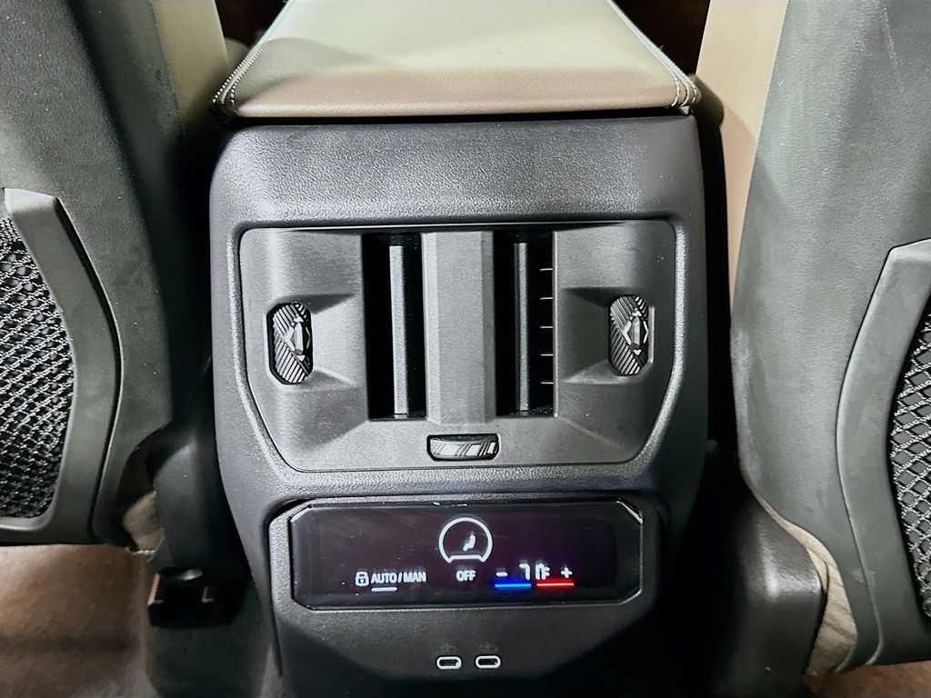 Thumbnail: 2025 BMW X3 - 24