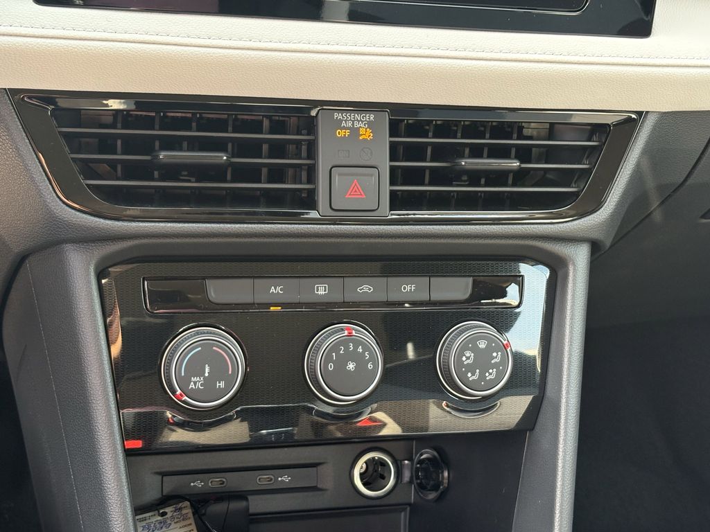 New 2025 Gray Volkswagen 1.5T SE image 21