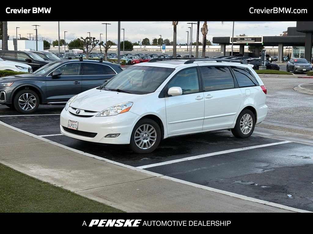 2010 Toyota Sienna XLE -
                  Santa Ana, CA