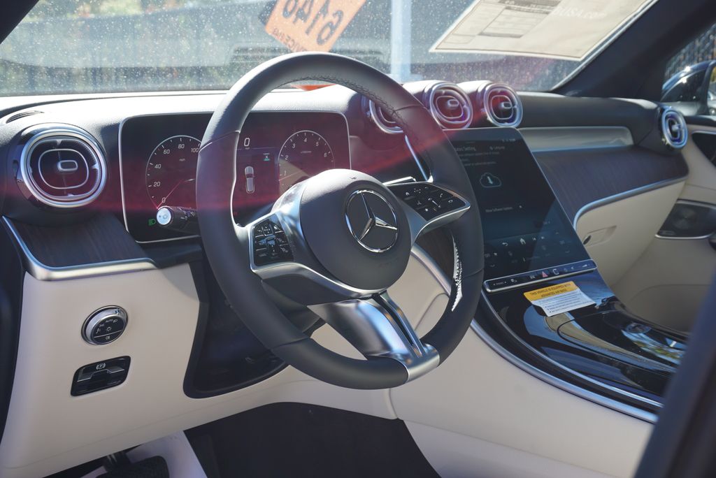 Thumbnail: 2026 Mercedes-Benz GLC - 10