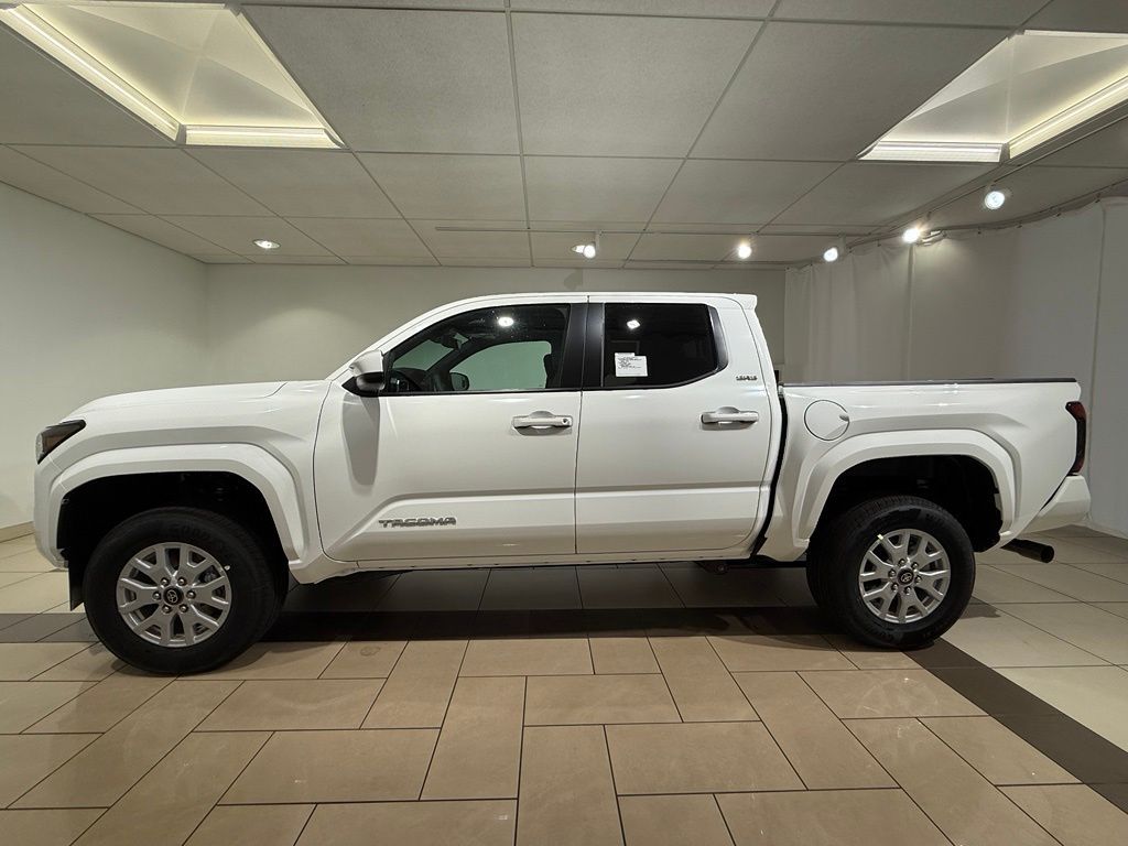 Thumbnail: 2026 Toyota Tacoma - 2