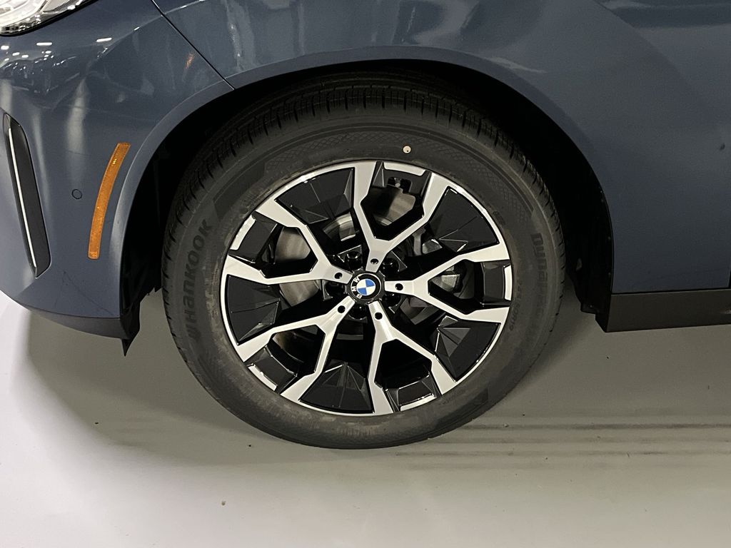 Thumbnail: 2026 BMW X3 - 10