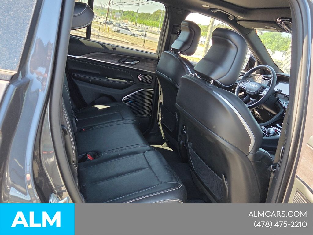 Used 2023 Gray Jeep Overland 4xe image 17