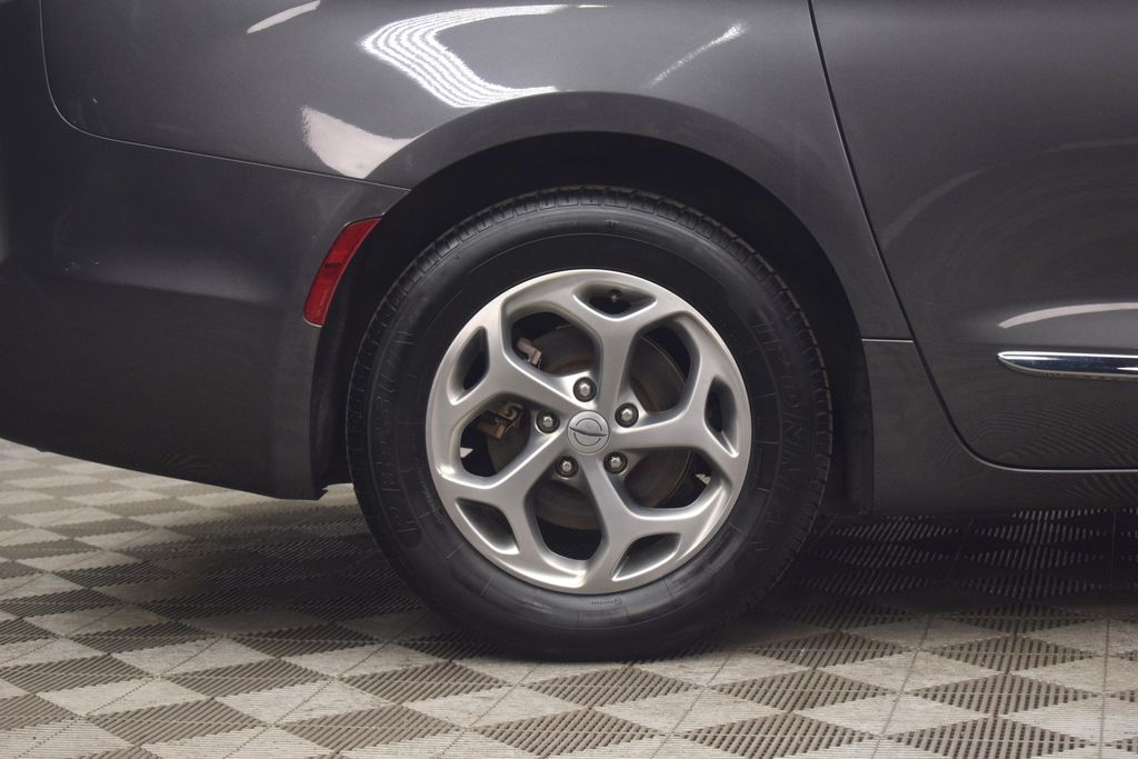 used 2023 Chrysler Pacifica car, priced at $27,900