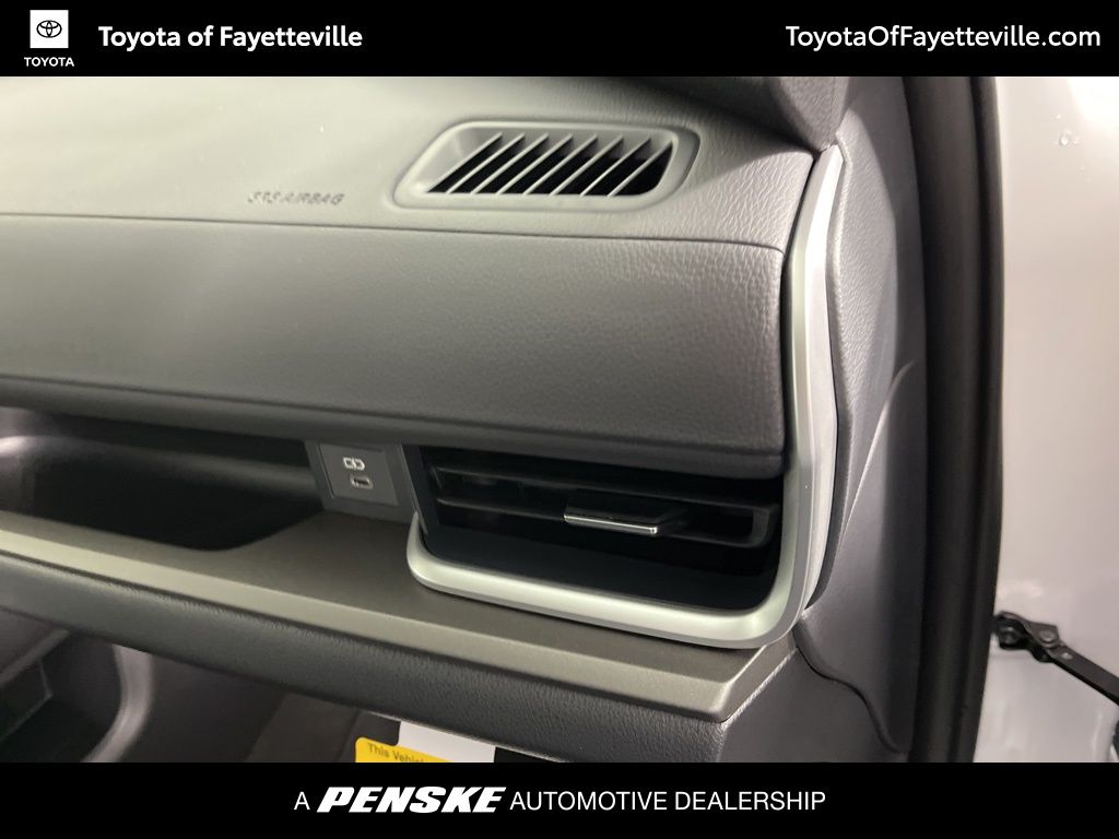 Thumbnail: 2026 Toyota Grand Highlander - 10