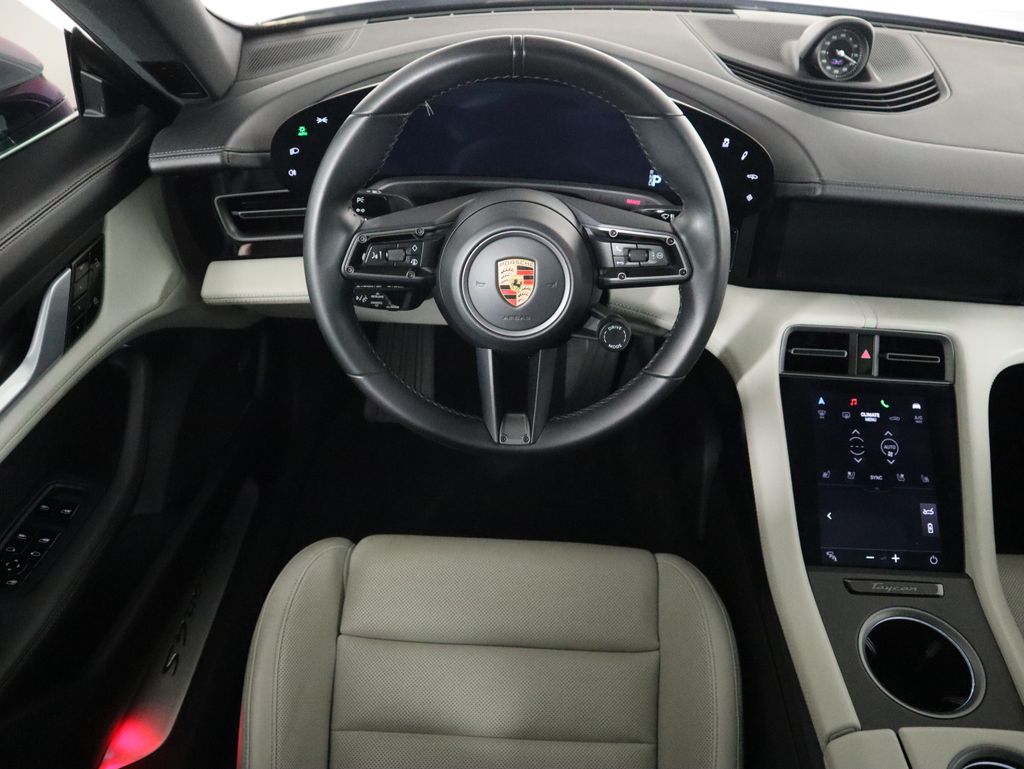 Thumbnail: 2020 Porsche Taycan - 10