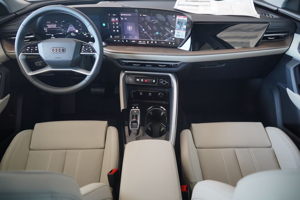 Thumbnail: 2025 Audi Q5 - 8