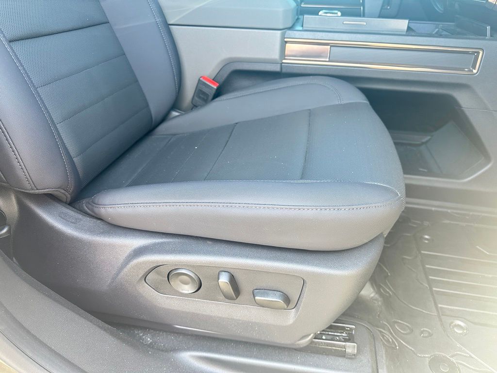 New 2025 GMC Hummer EV SUV SUV