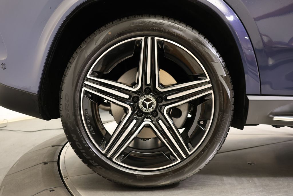 Thumbnail: 2026 Mercedes-Benz GLE - 13