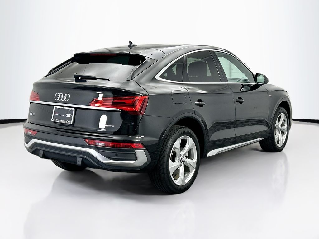 Thumbnail: 2021 Audi Q5 - 5