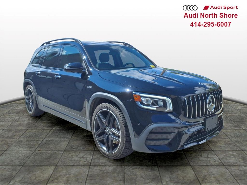 Black 2022 Mercedes-Benz GLB SUV / Crossover All-Wheel Drive 8-Speed Automatic