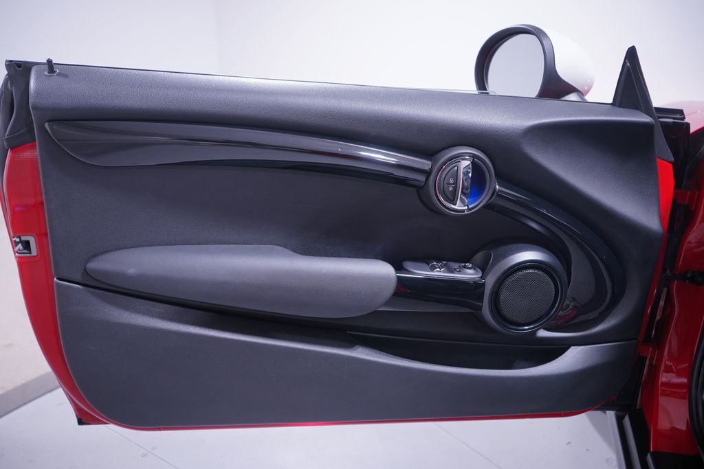 Thumbnail: 2019 MINI Cooper - 12