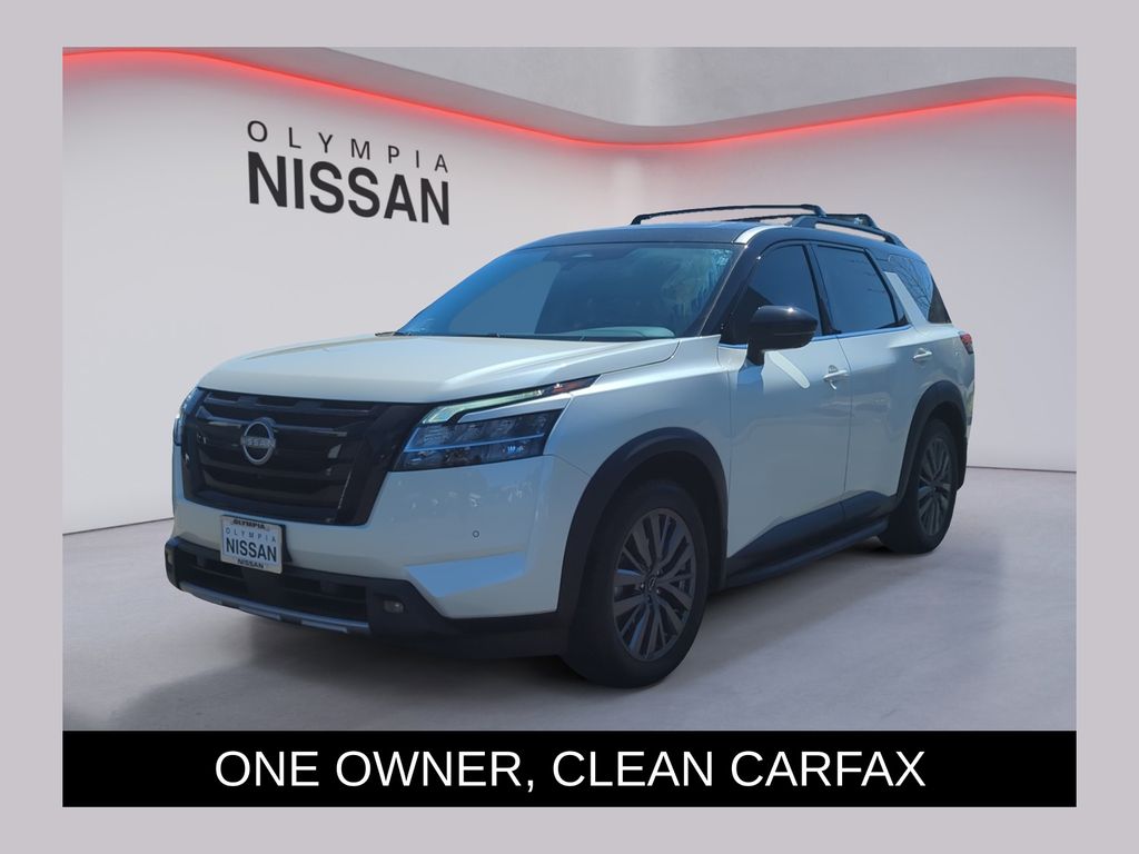 Pearl White Tricoat/Super Black 2024 Nissan Pathfinder SL 4WD SUV / Crossover All-Wheel Drive 9-Speed Automatic