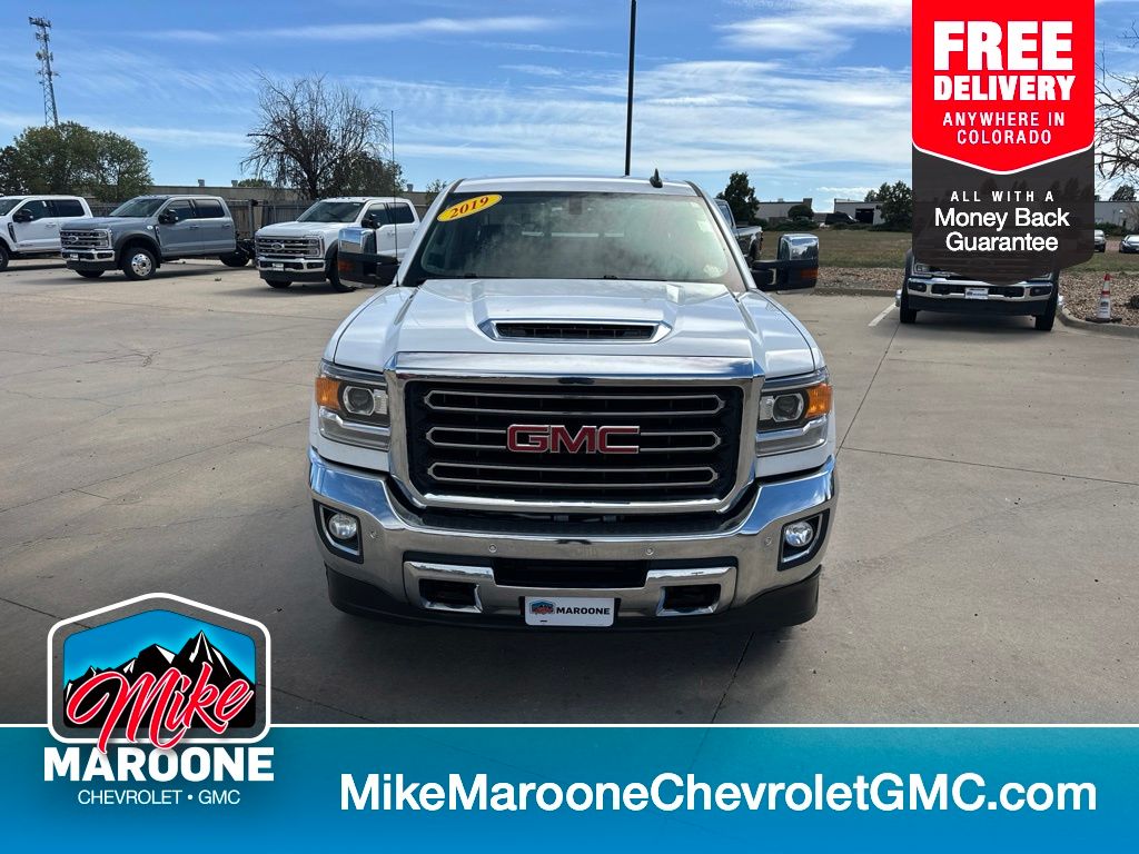 Summit White 2019 GMC Sierra 2500HD Pickup Truck Four-Wheel Drive 6-Speed Automatic
