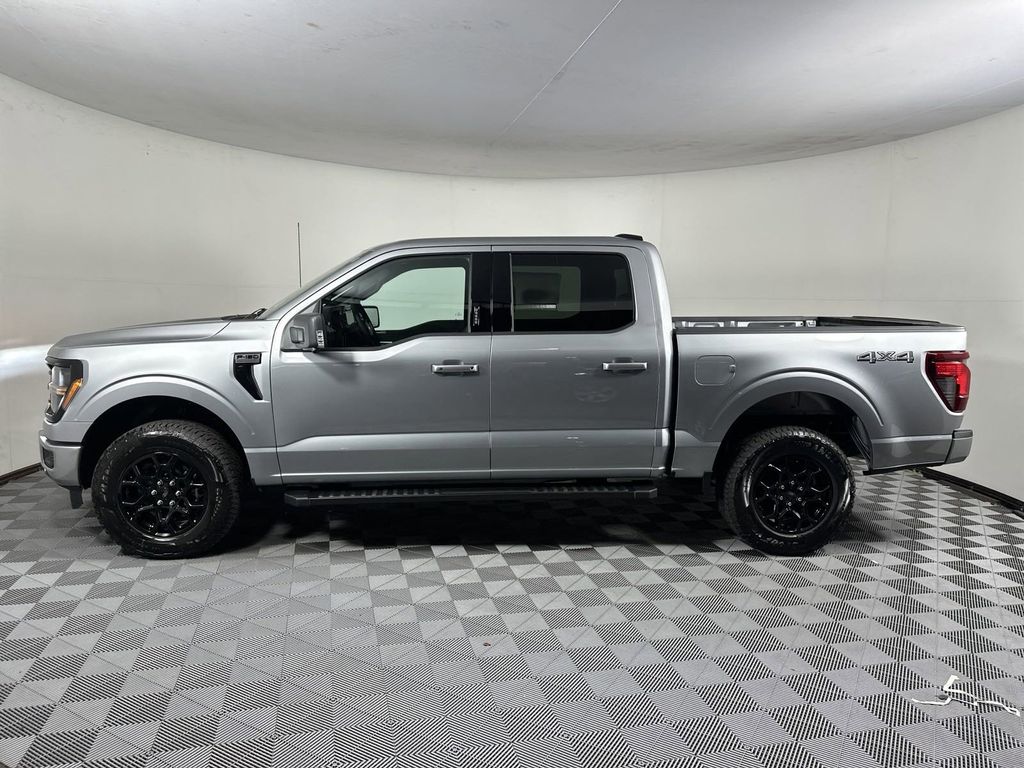 2024 Ford F-150 XLT 4