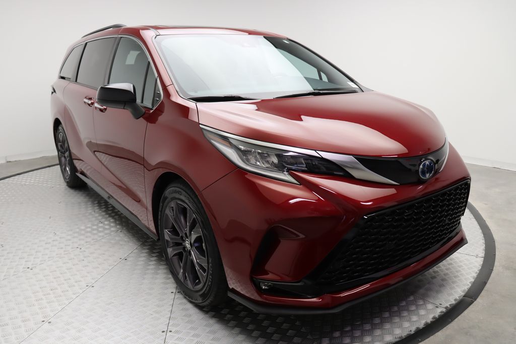 2022 Toyota Sienna XSE 6