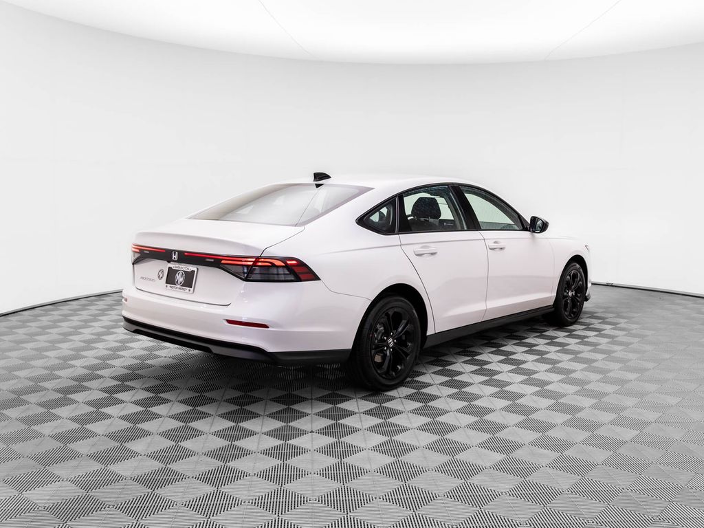 2025 Honda Accord SE photo