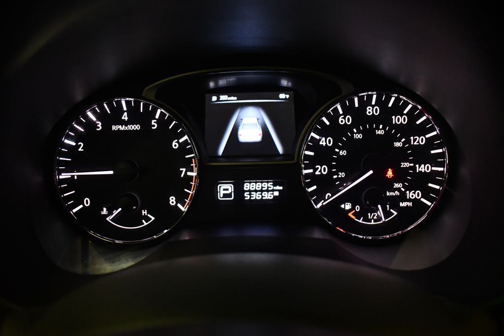 Thumbnail: 2014 Nissan Altima - 26