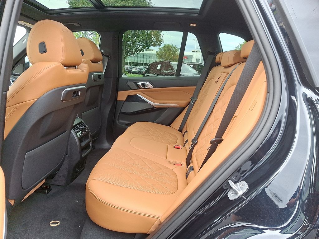 Thumbnail: 2026 BMW X5 - 5