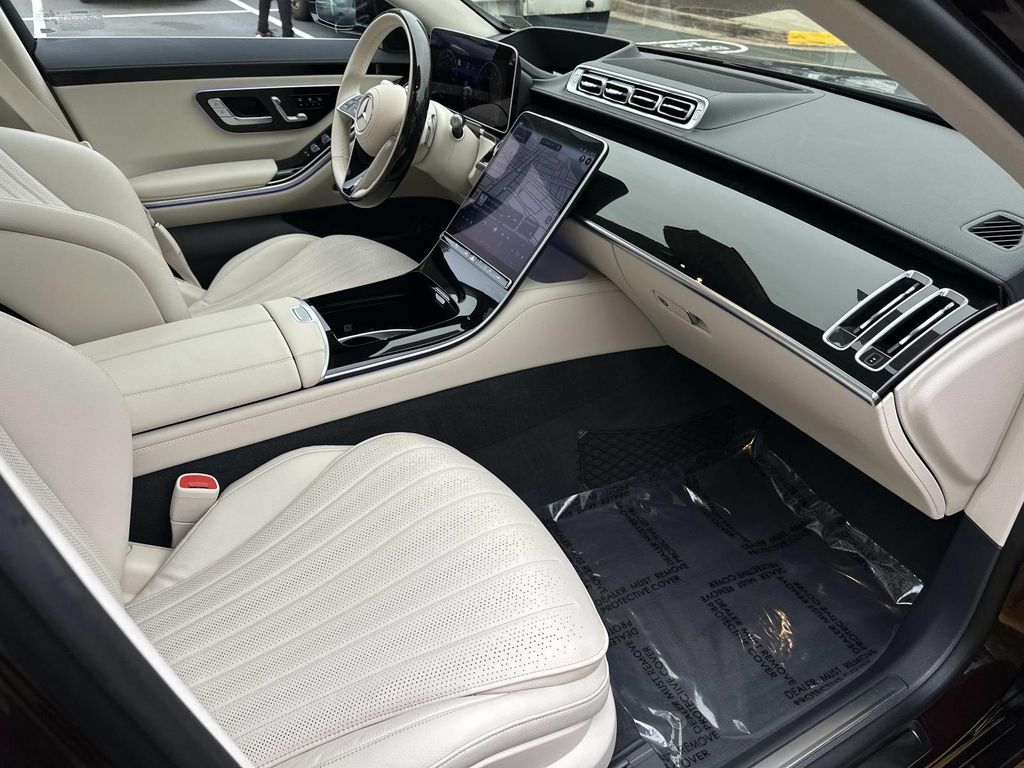 Thumbnail: 2023 Mercedes-Benz S-Class - 21