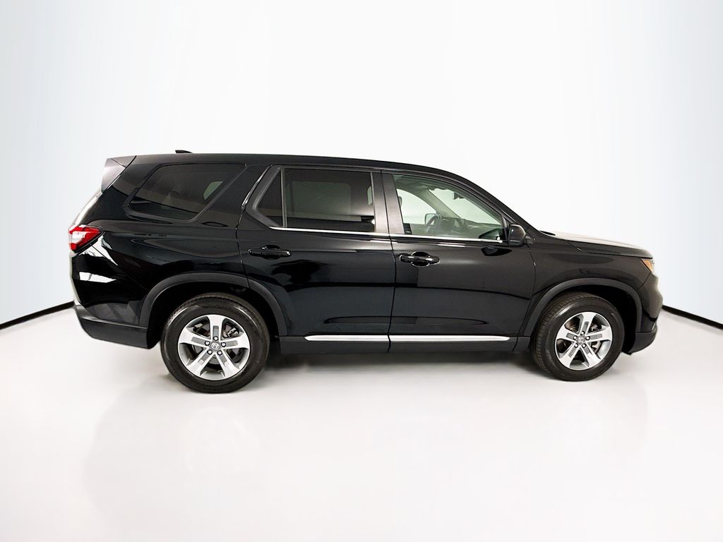 Thumbnail: 2024 Honda Pilot - 4