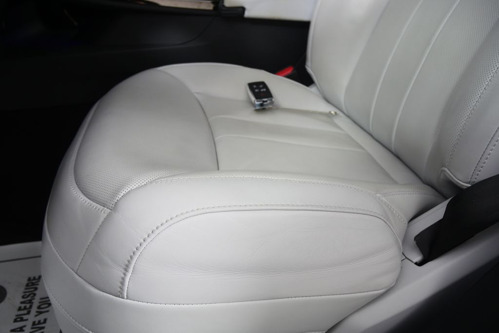 Thumbnail: 2023 Land Rover Range Rover Sport - 11