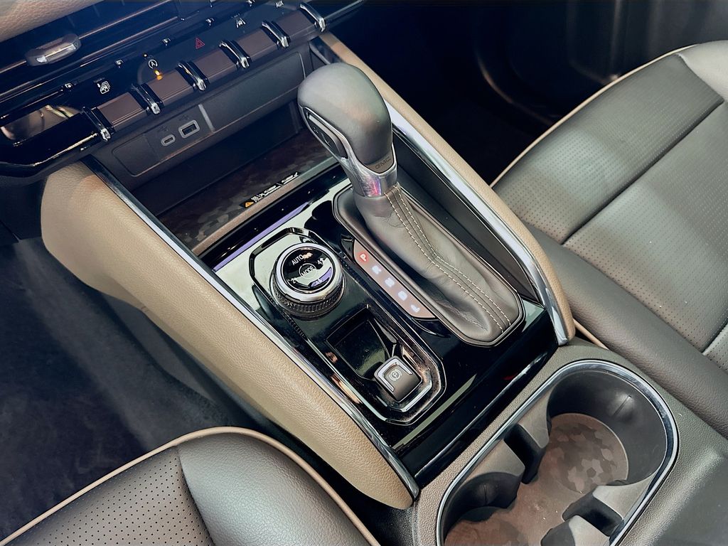 Thumbnail: 2024 GMC Canyon - 17