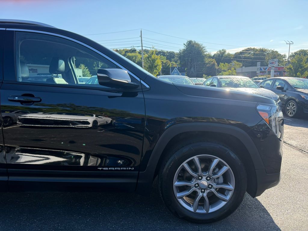 Used 2024 GMC Terrain SUV