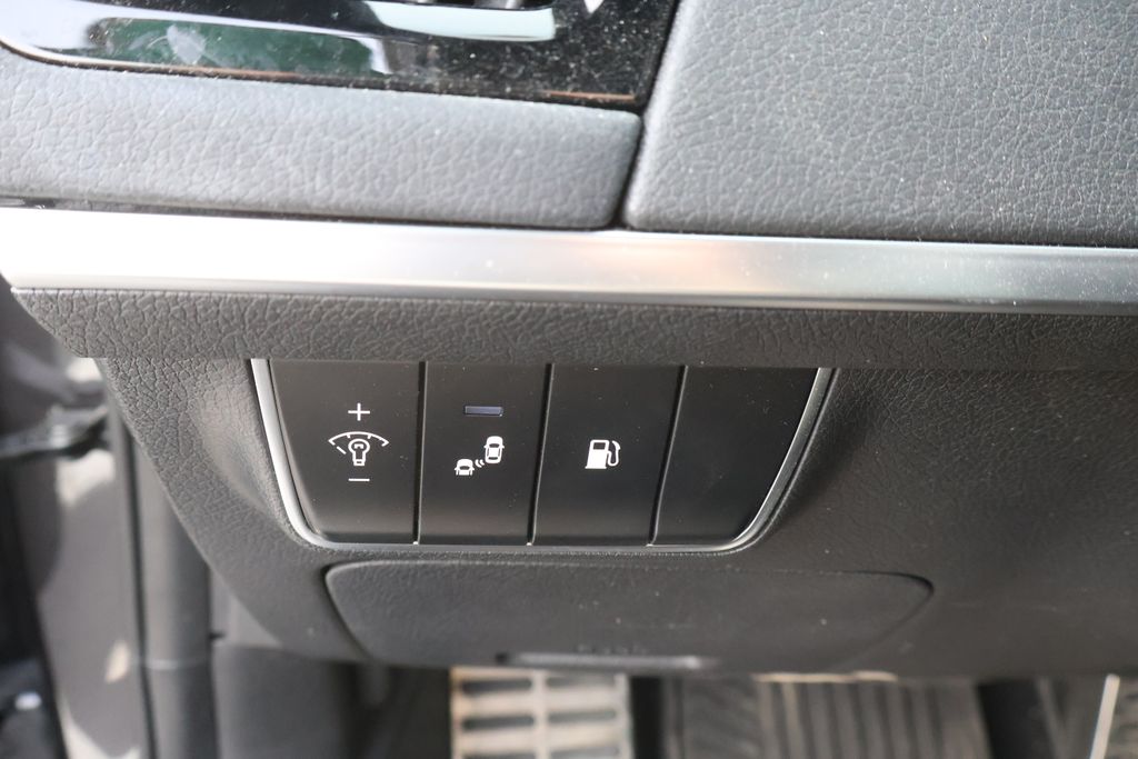 Thumbnail: 2021 Kia Stinger - 18