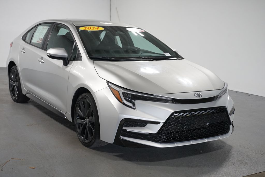 Thumbnail: 2024 Toyota Corolla - 3