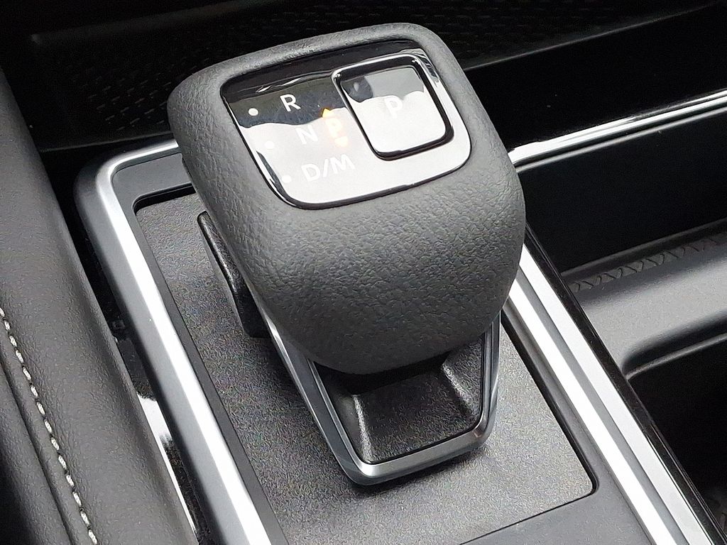 Thumbnail: 2025 Nissan Pathfinder - 8