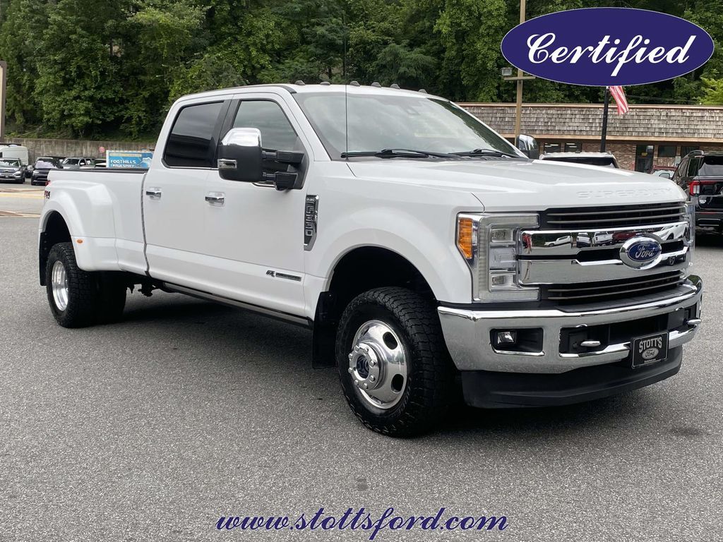 Oxford White 2018 Ford F-350 Super Duty King Ranch Crew Cab LB DRW 4WD Pickup Truck Four-Wheel Drive 6-Speed Automatic