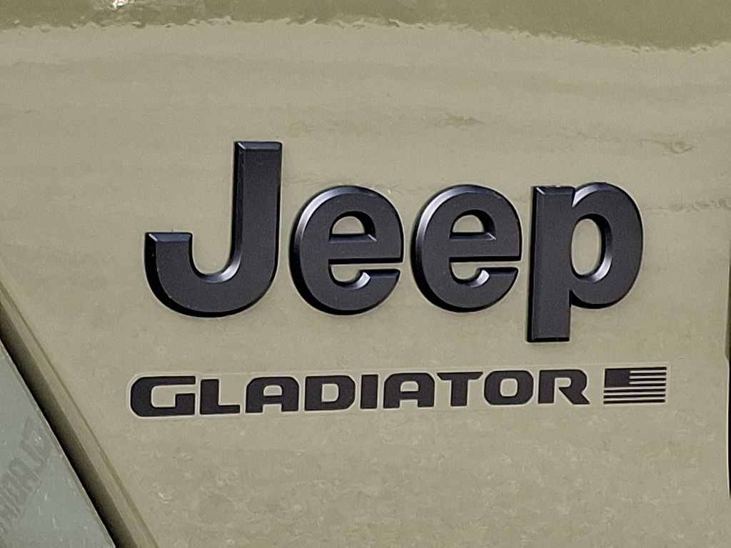 2026 Jeep Gladiator — photo 19